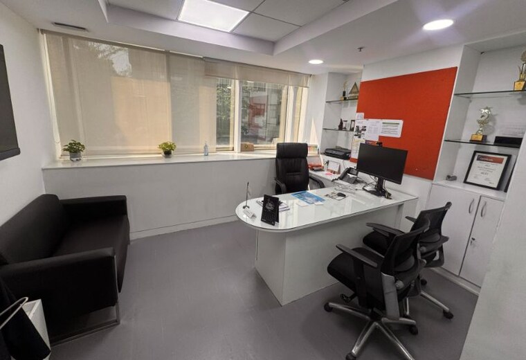 Team Area, classic-pentagon Commercial Office Space 2167 Sq.Ft. In Chakala Mumbai 10538764