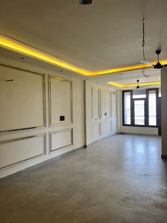 3 BHK 180 Sq.Ft. Builder Floor in Puri Kohinoor