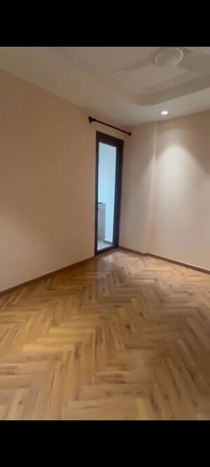 Room in 4 BHK Builder Floor at Greater Kailash – for Rent