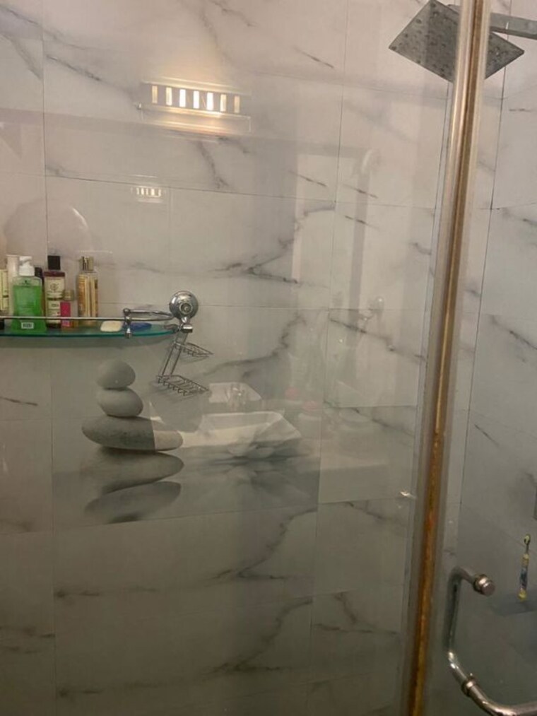 Bathroom, alphacorp-gurgaon-one-22 3 Bedroom 1550 Sq.Ft. Builder Floor In Sector 22 Gurgaon 10538784