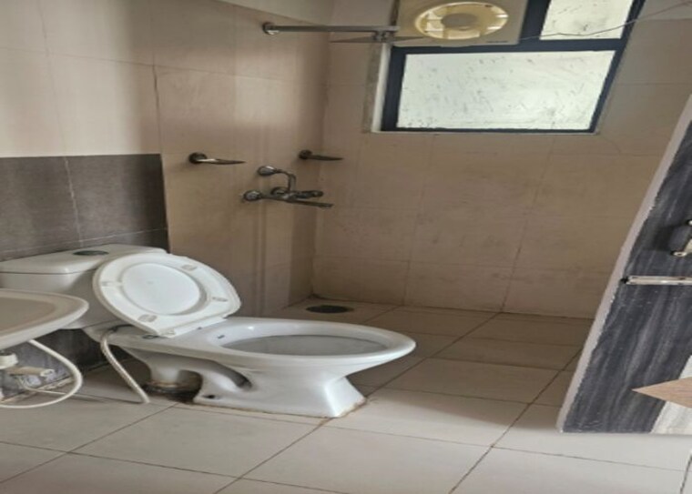 Bathroom, sg-impressions-58 3 Bedroom 1340 Sq.Ft. Apartment In Raj Nagar Extension Ghaziabad 10538799