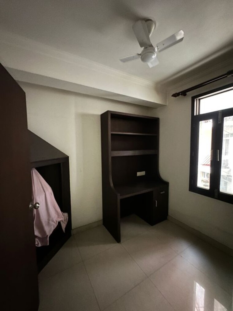  Parking, alphacorp-gurgaon-one-22 3 Bedroom 1600 Sq.Ft. Builder Floor In Sector 22 Gurgaon 10538825