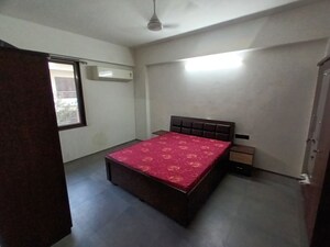 Bedroom in 3 BHK Apartment at Narayan Nagar – for Rent