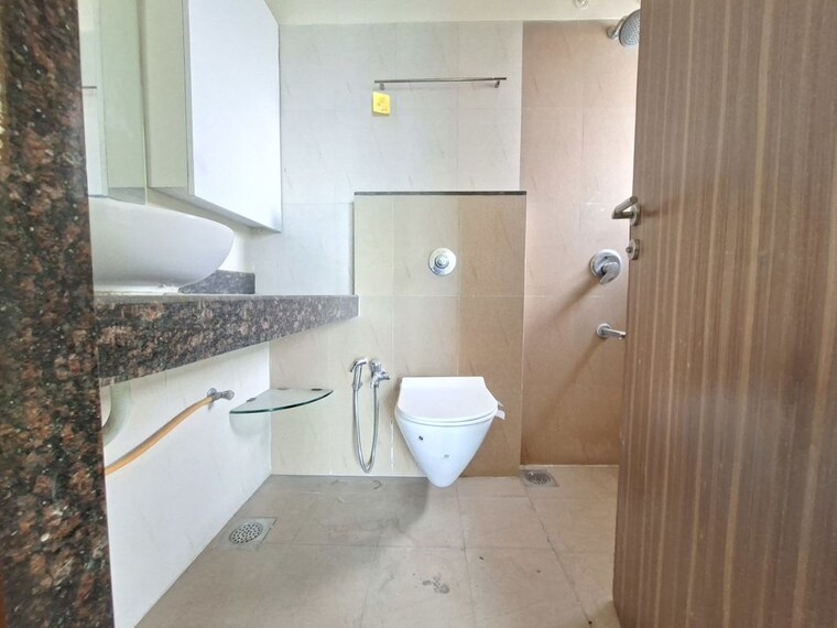 Bathroom, rustomjee-urbania-acura 2 Bedroom 650 Sq.Ft. Apartment In Thane West Thane 10538811