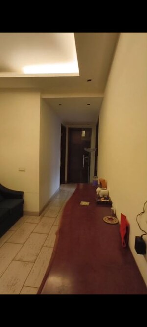 Room in 2 BHK Builder Floor at Greater Kailash – for Rent