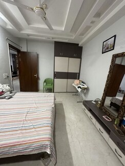 3 BHK + Prayer Room,Study Room,Store Room Builder Floor For Rent in Sector 21
