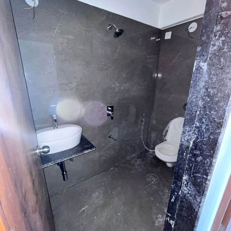 Bathroom, shivam-gulmohar 2 Bedroom 660 Sq.Ft. Apartment In Goregaon West Mumbai 10538866