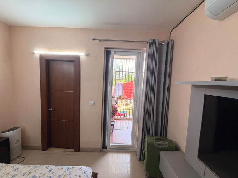 Living Room, tata-primanti-villas 3.5 Bedroom 2350 Sq.Ft. Apartment In Sector 72 Gurgaon 10538892