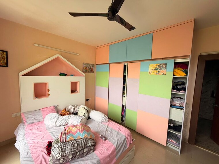 Bedroom, tata-primanti-villas 3.5 Bedroom 2350 Sq.Ft. Apartment In Sector 72 Gurgaon 10538892