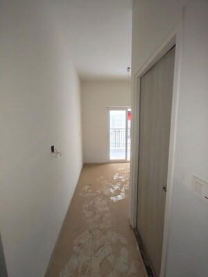 Room in 2 BHK Apartment at DS MAX Sahara, Hosa Road – for Sale