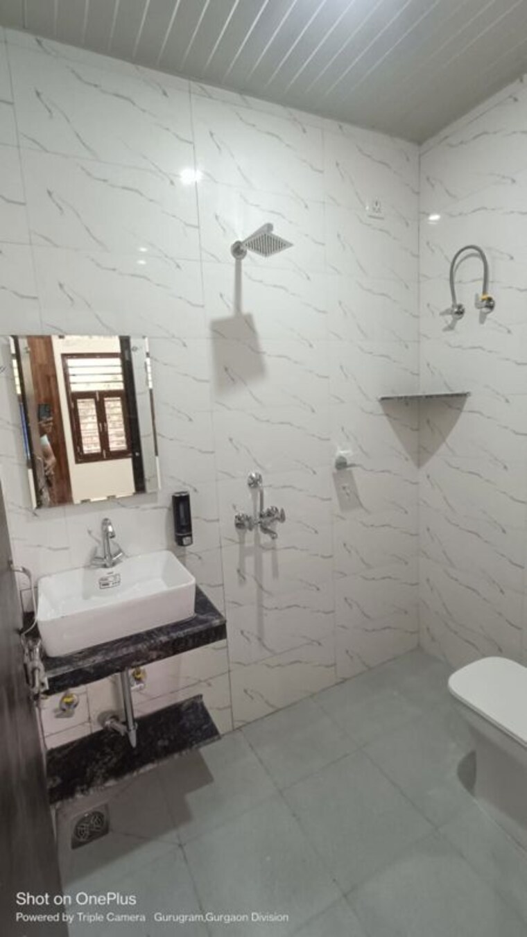 Bathroom, ansal-plaza-sector-23 2 Bedroom 1500 Sq.Ft. Builder Floor In Sector 23 Gurgaon 10538917