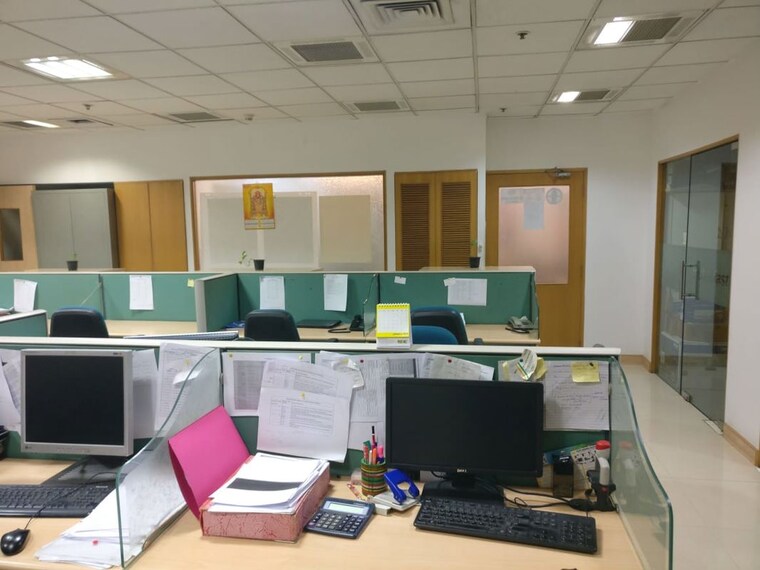 Team Area, unitech-signature-towers Commercial Office Space 2184 Sq.Ft. In Sector 15 Gurgaon 10538920