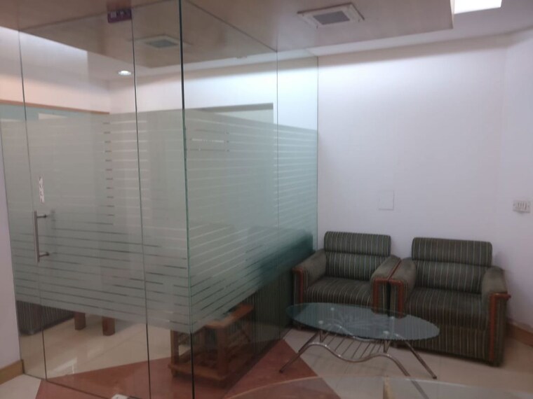 Kitchen, unitech-signature-towers Commercial Office Space 2184 Sq.Ft. In Sector 15 Gurgaon 10538920