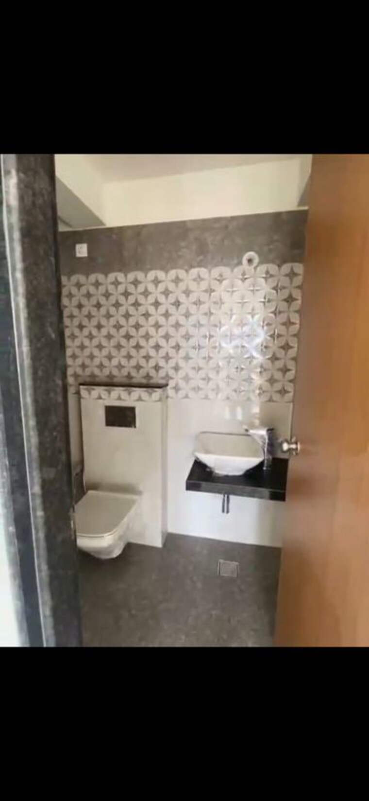 Bathroom, naman-habitat 2 Bedroom 816 Sq.Ft. Apartment In Andheri West Mumbai 10538919