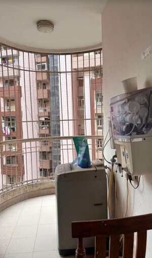 Kitchen in 2.5 BHK Apartment at Ajnara Grand Heritage, Sector 74 – for Rent