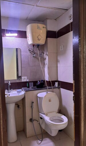Washroom in 2.5 BHK Apartment at Ajnara Grand Heritage, Sector 74 – for Rent