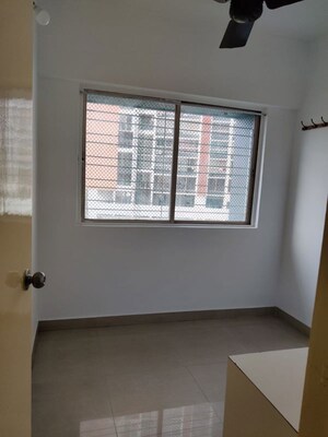 Room in 1.5 BHK Apartment at Unati Dham Apartment, Kondhwa Budruk – for Rent