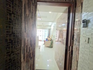 2 BHK Apartment – Entrance View at Rustomjee Azziano Wing I, Thane West - for Rent