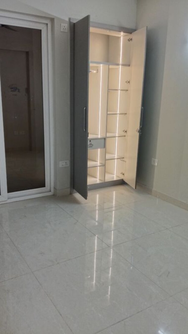 Bathroom, eldeco-live-by-the-greens 3 Bedroom 1404 Sq.Ft. Apartment In Sector 150 Noida 10538945