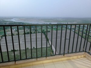 2 BHK Apartment For Rent in Tata Eureka Park, Sector 150