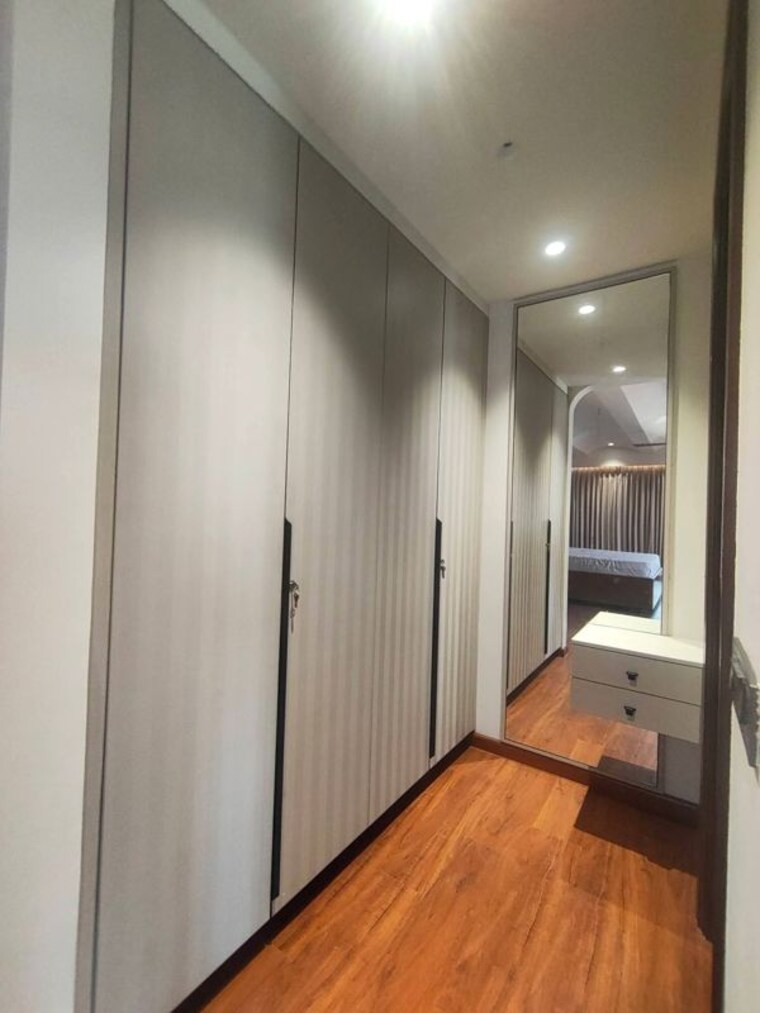 Bedroom, ashok vihar 6 Bedroom 550 Sq.Yd. Builder Floor In Ashok Vihar Delhi 10538972