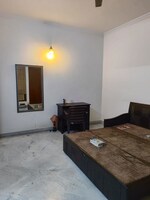 2 BHK 250 Sq.Mt. Builder Floor in RWA Apartments Sector 26