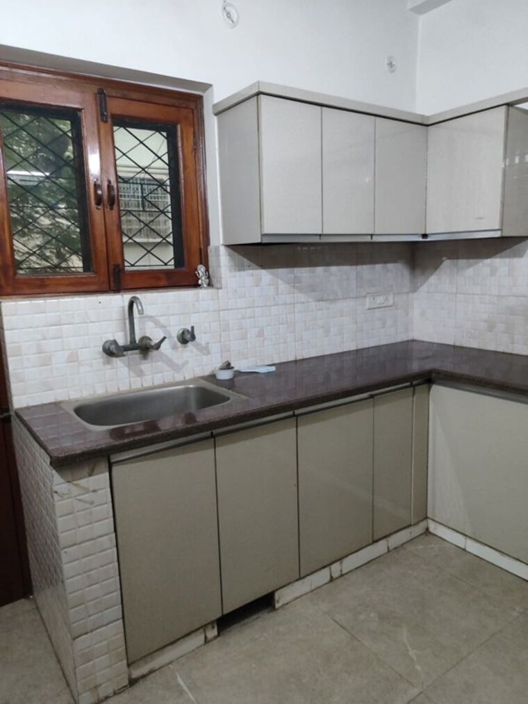 Kitchen, rwa-apartments-sector-26 2 Bedroom 250 Sq.Mt. Builder Floor In Sector 26 Noida 10538971
