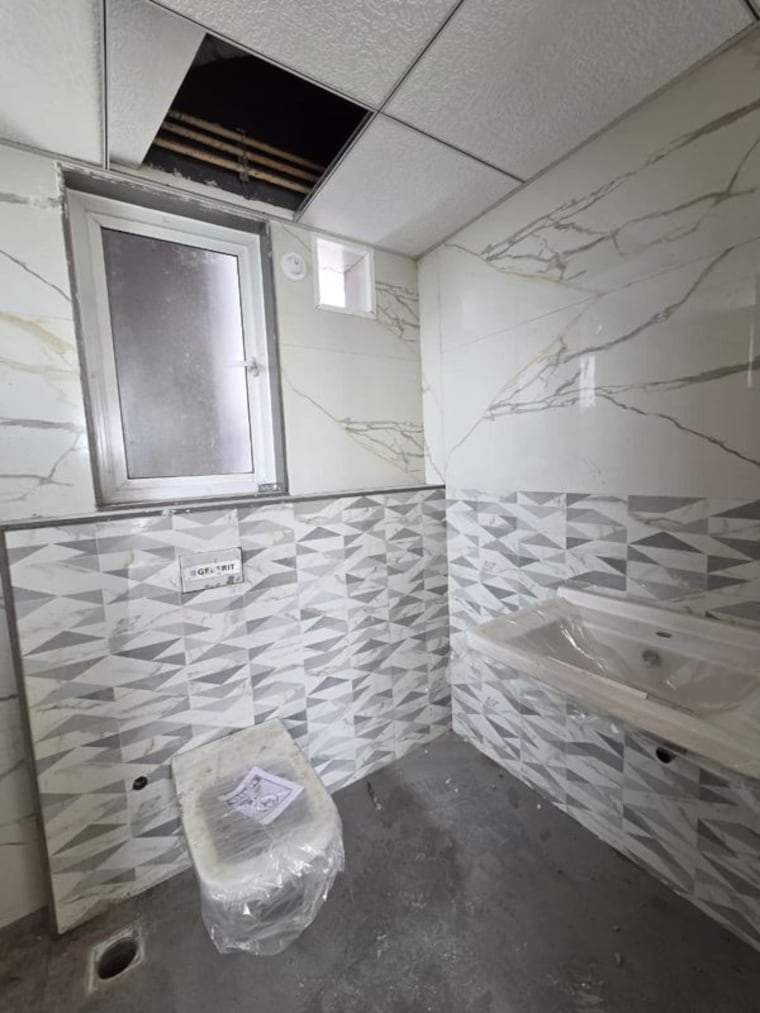 Bathroom, kumar-parc-residences 2 Bedroom 840 Sq.Ft. Apartment In Hadapsar Pune 10538951