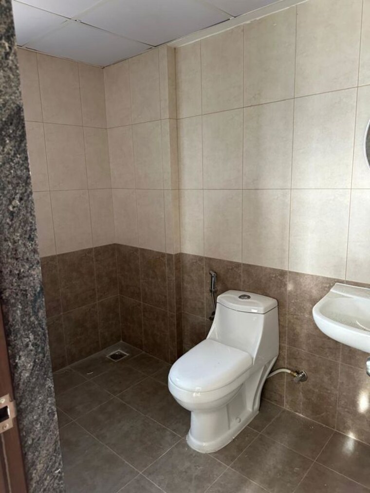 Bathroom, pride-pegasus 3 Bedroom 1629 Sq.Ft. Apartment In Hennur Road Bangalore 10538988
