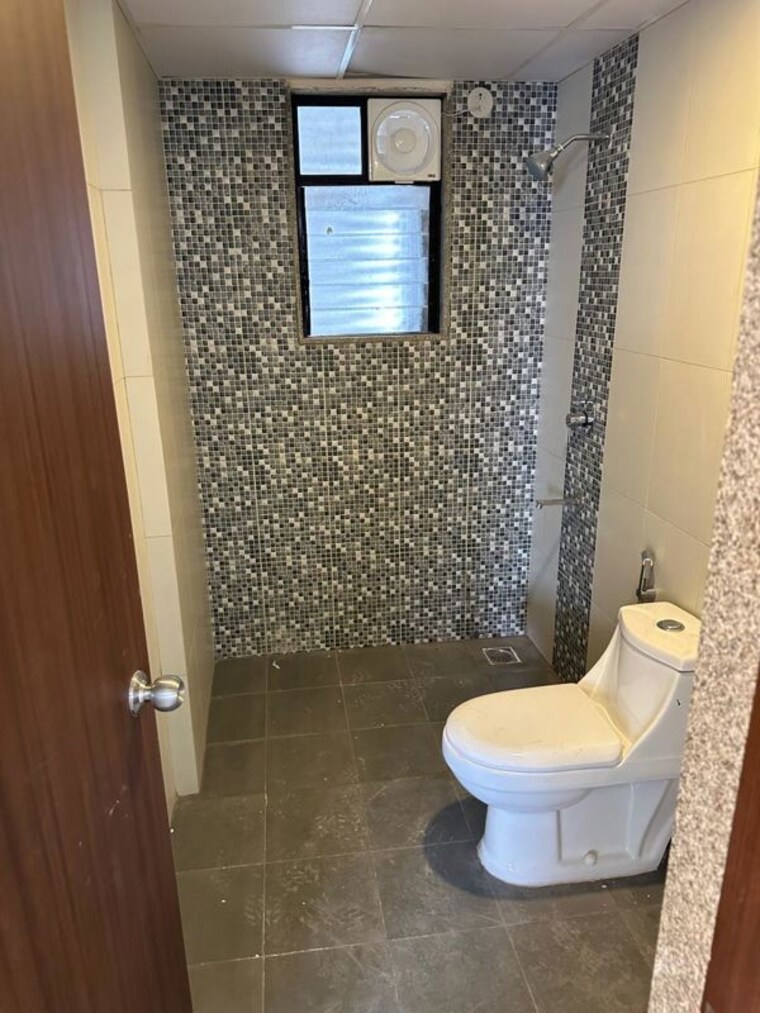 Bathroom, pride-pegasus 3 Bedroom 1629 Sq.Ft. Apartment In Hennur Road Bangalore 10538988