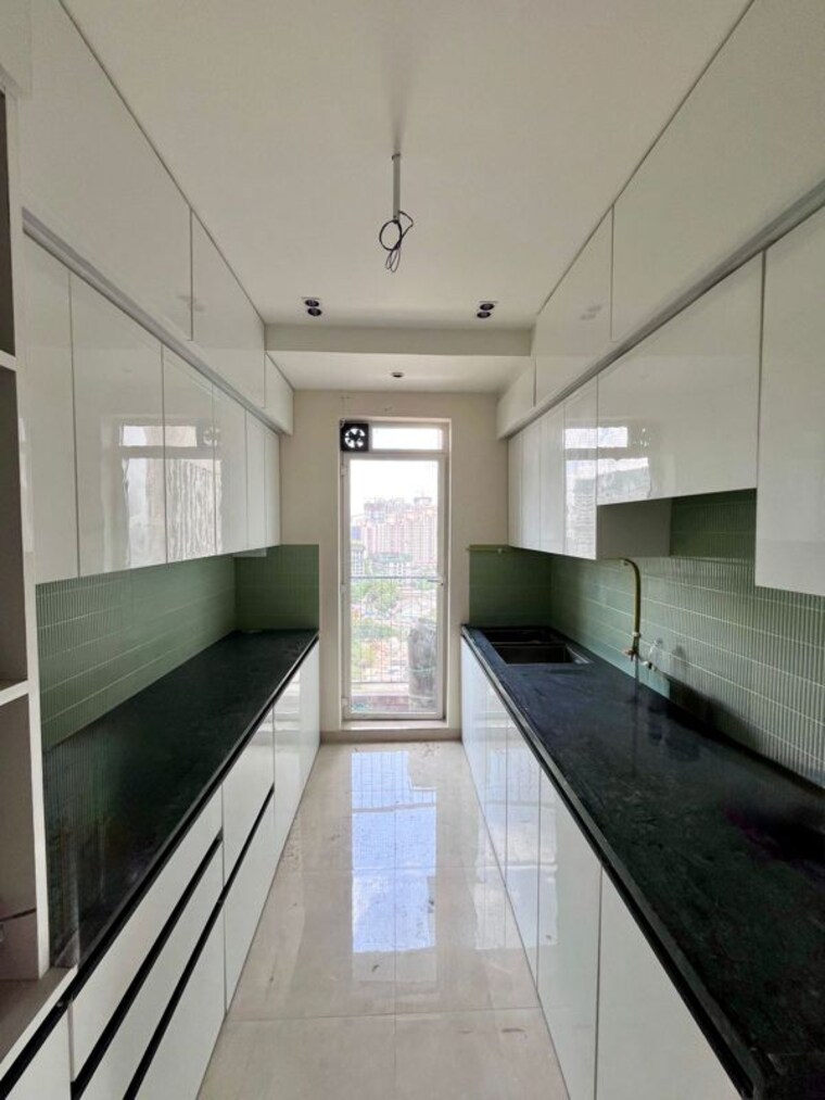 Kitchen, indiabulls-one-indiabulls 3.5 Bedroom 1900 Sq.Ft. Apartment In Pokhran Road No Two Thane 10538995