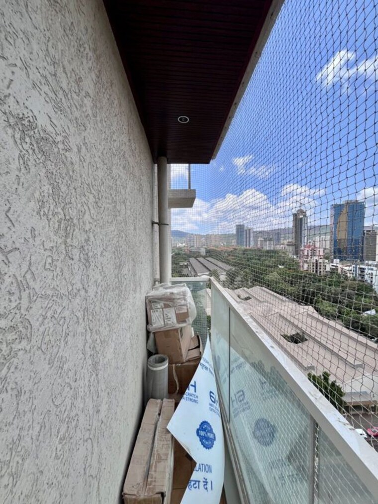 Balcony, indiabulls-one-indiabulls 3.5 Bedroom 1900 Sq.Ft. Apartment In Pokhran Road No Two Thane 10538995