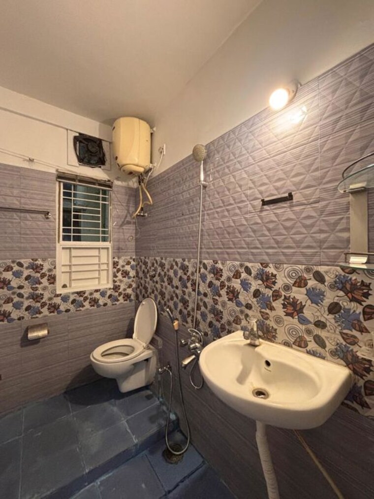 Bathroom, ramya-residency 2 Bedroom 1150 Sq.Ft. Apartment In Old Madras Road Bangalore 10538986