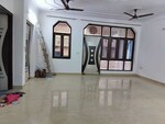 3 BHK 162 Sq.Mt. Builder Floor in RWA Apartments Sector 39
