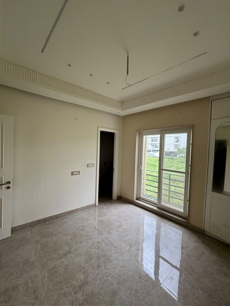 Room, capital-paradise 4 Bedroom 2000 Sq.Ft. Independent House In Pathribagh Dehradun 10539007