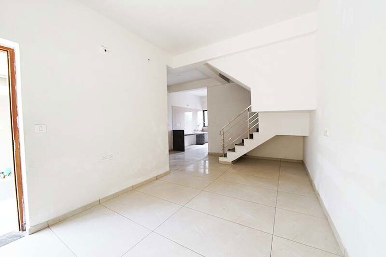 Room, shree-mars-arise 4 Bedroom 210 Sq.Yd. Apartment In Lambha Gam Ahmedabad 10539014