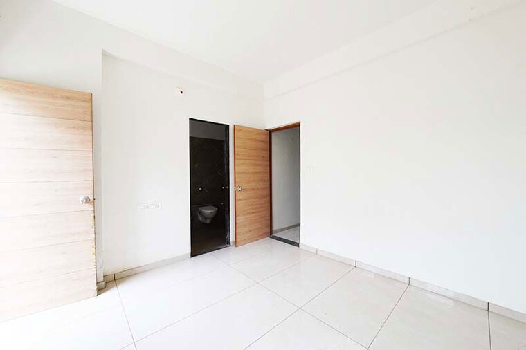 Room, shree-mars-arise 4 Bedroom 210 Sq.Yd. Apartment In Lambha Gam Ahmedabad 10539014