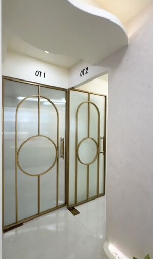 Furnished Amenities in  Office Space at Mahalakshmi Chambers, Breach Candy – for Sale