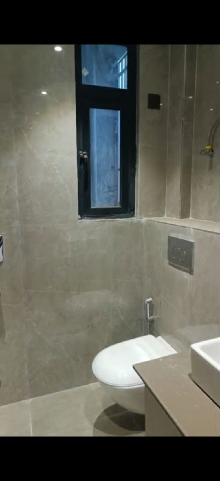 Bathroom, rof-insignia-park 3 Bedroom 1500 Sq.Ft. Apartment In Sector 93 Gurgaon 10539084