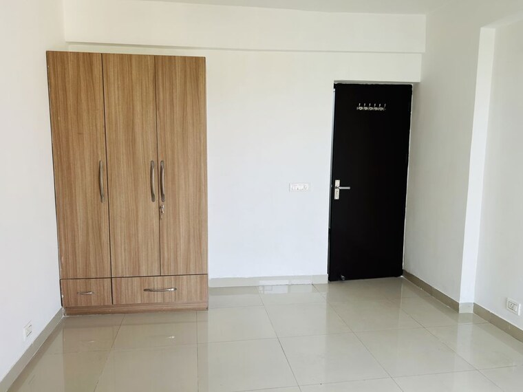 Room, unitech-the-residences-gurgaon 3.5 Bedroom 1545 Sq.Ft. Apartment In Sector 33 Gurgaon 10539093