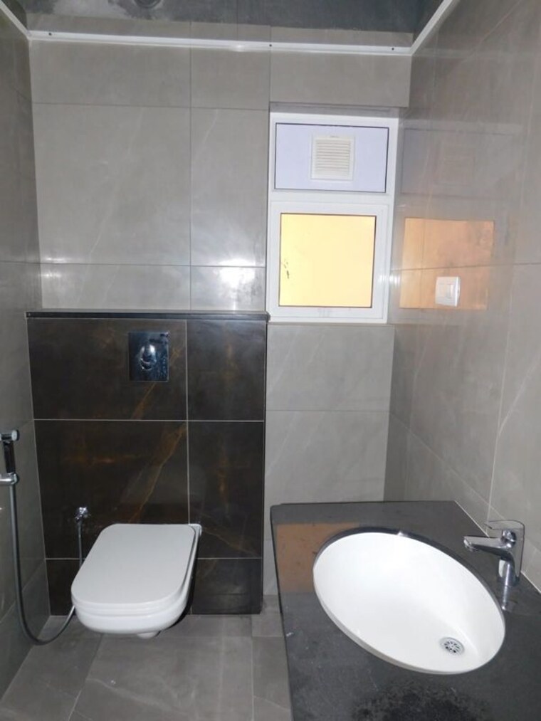Bathroom, aparna-cyber-heights 3 Bedroom 1836 Sq.Ft. Apartment In Osman Nagar Hyderabad 10539023