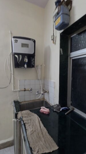 Bathroom in 1.5 BHK Apartment at Suchita CHS, Santacruz East – for Rent