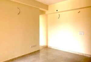 Room in 3 BHK Apartment at Sidhartha NCR Green, Sector 95 – for Rent