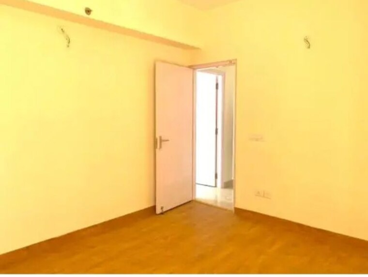 Room, sidhartha-ncr-green 3 Bedroom 1500 Sq.Ft. Apartment In Sector 95 Gurgaon 10539123