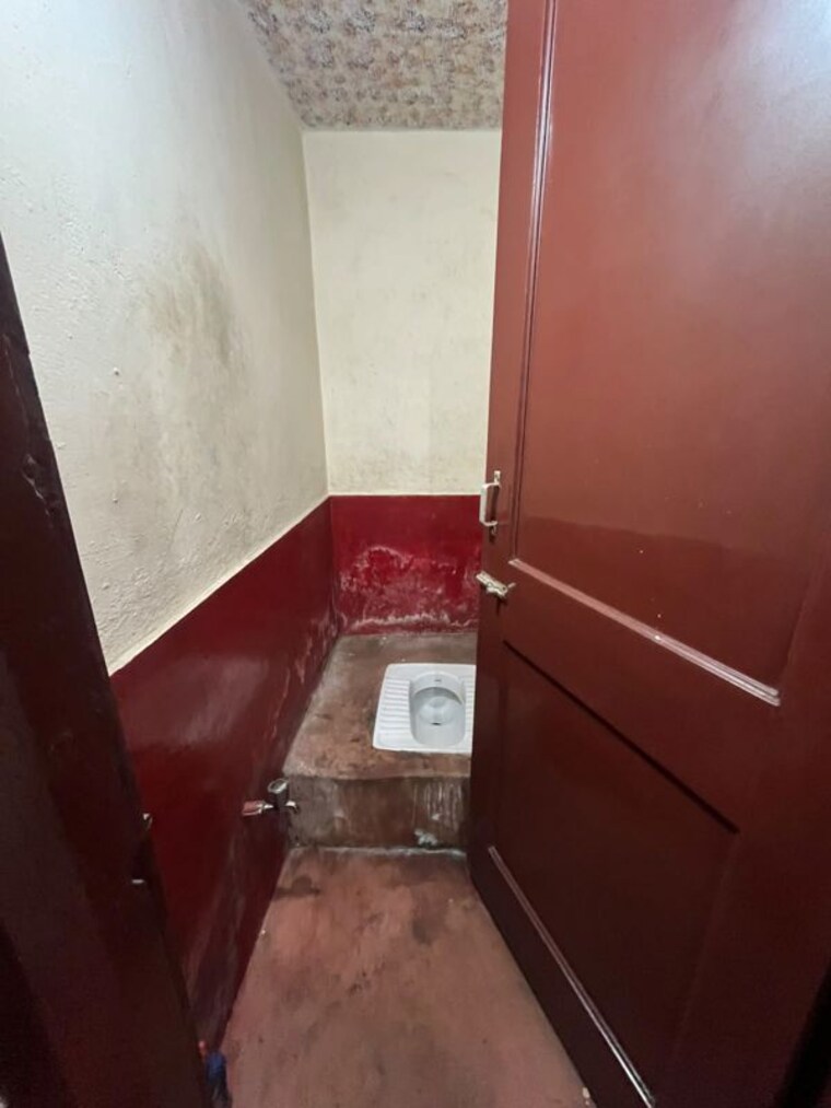 Attached Bathroom, nh 6 1 Bedroom 1001 Sq.Ft. Independent House In Nh 6 Raipur 10539124
