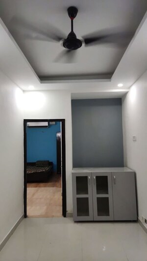 Room in 1 BHK Builder Floor at Sector 54 – for Rent
