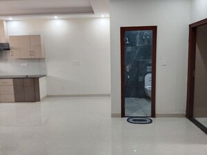 Room in 3 BHK Apartment at Sector 125 – for Rent