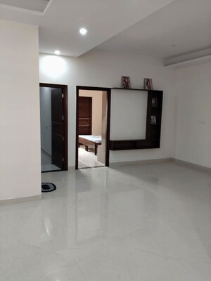 Room in 3 BHK Apartment at Sector 125 – for Rent