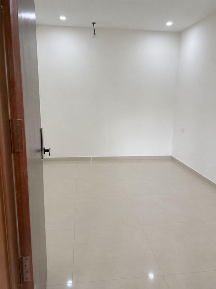 Room, sector 110 3 Bedroom 1380 Sq.Ft. Apartment In Sector 110 Mohali 10518484