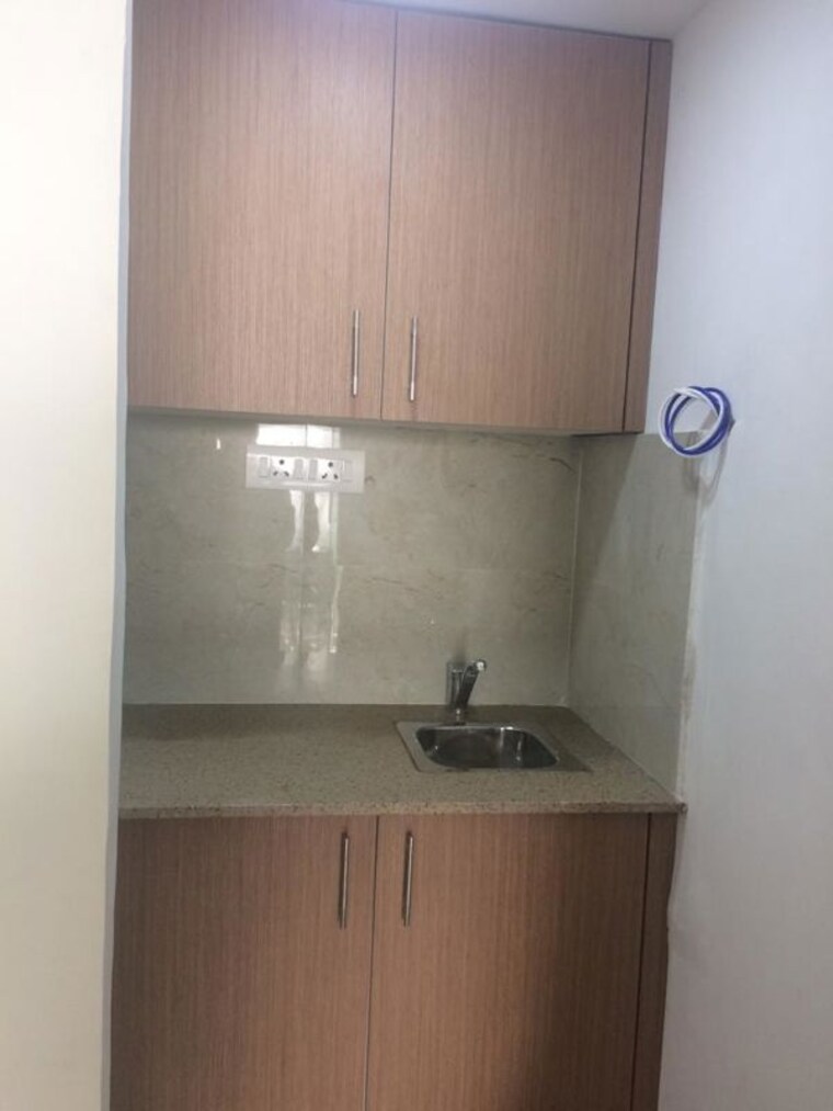 Bathroom, dlf-star-mall Commercial Office Space 688 Sq.Ft. In Sector 30 Gurgaon 10539208